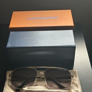 Louis Vuitton Gold and Black Aviator Sunglasses